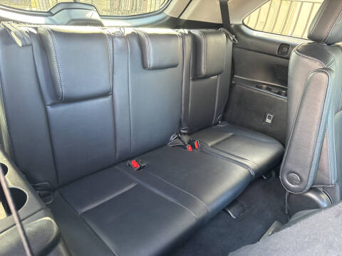 2017 Toyota Highlander SE