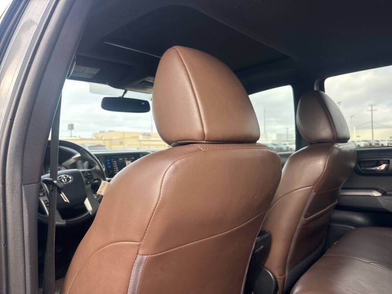 2016 Toyota Tacoma Limited