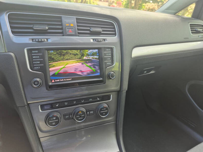2016 Volkswagen e-Golf SE