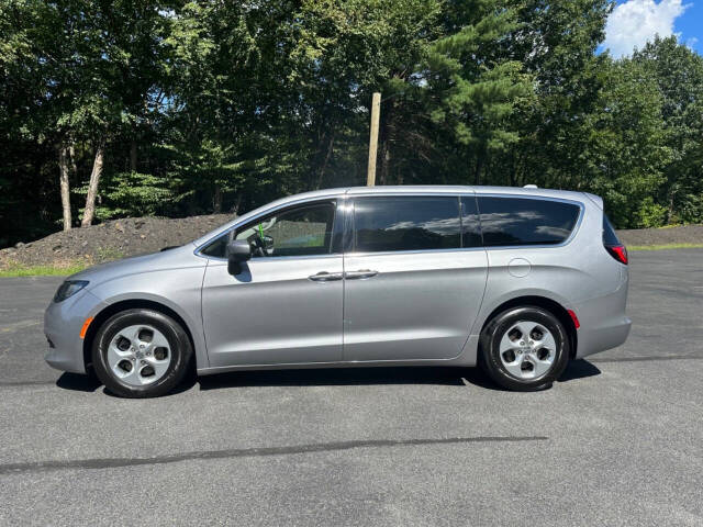 2017 Chrysler Pacifica for sale at Boardman Brothers Motor Car Company Inc in Pottsville, PA