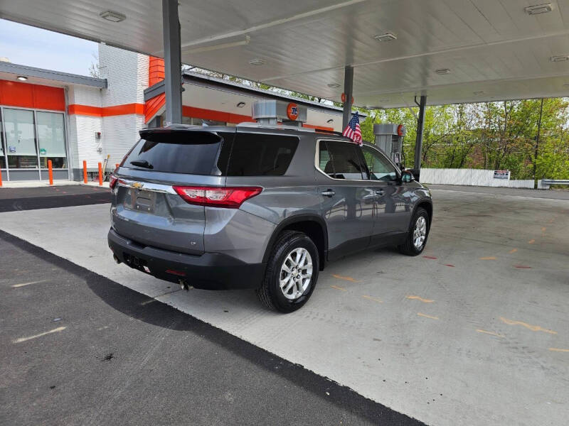 2018 Chevrolet Traverse LT Cloth