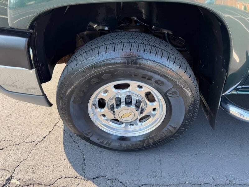 2005 Chevrolet Silverado 2500HD LS