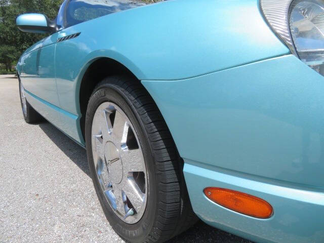 2002 Ford Thunderbird Deluxe