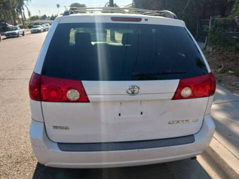 2009 Toyota Sienna LE 7-Passenger