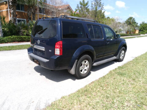 2006 Nissan Pathfinder SE Off-Road
