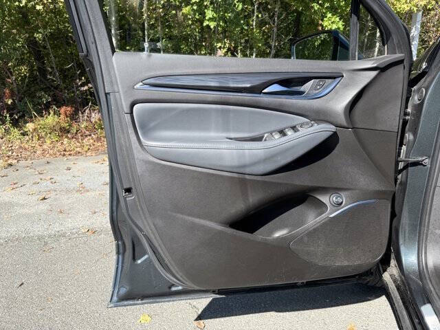 2021 Buick Enclave Essence