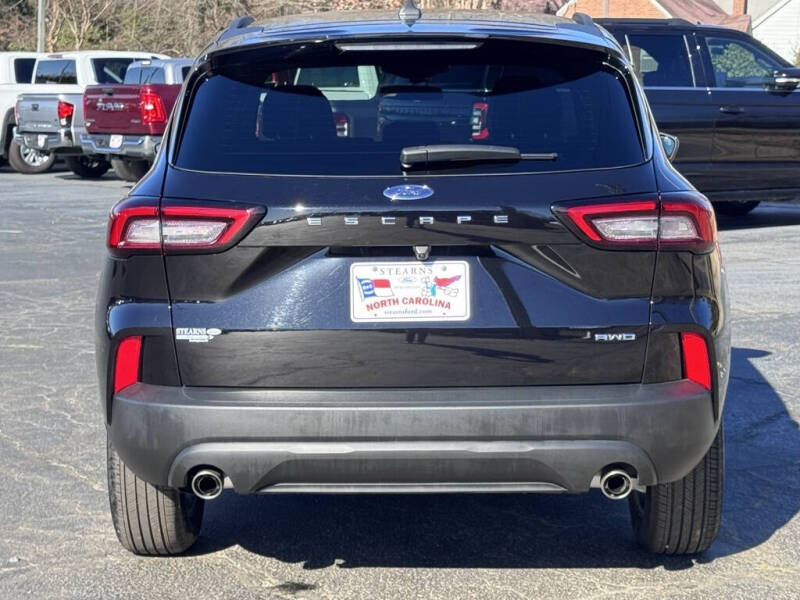 2025 Ford Escape ST-Line Select