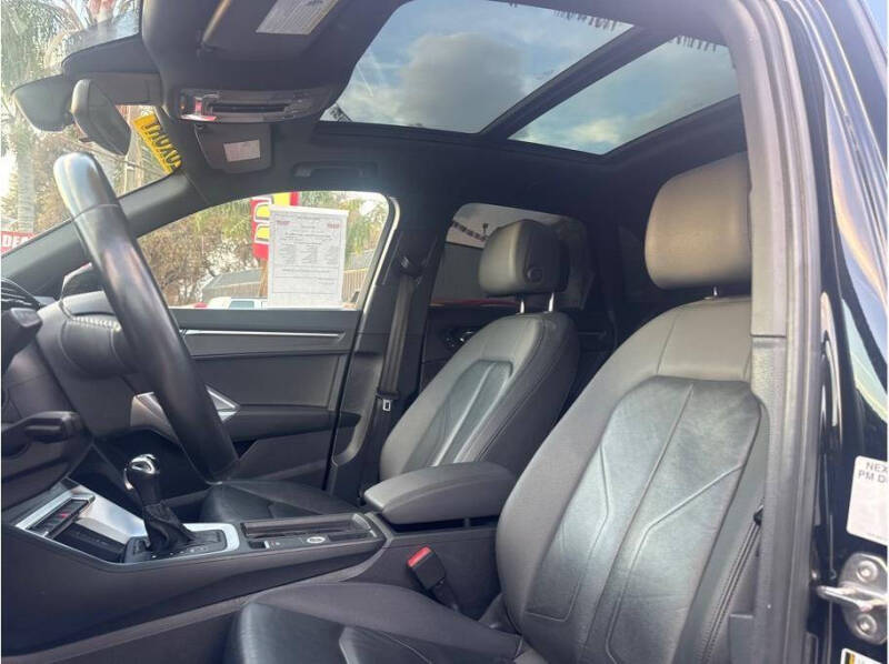 2020 Audi Q3 quattro Premium 45 TFSI