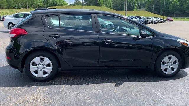 2017 Kia Forte5 LX