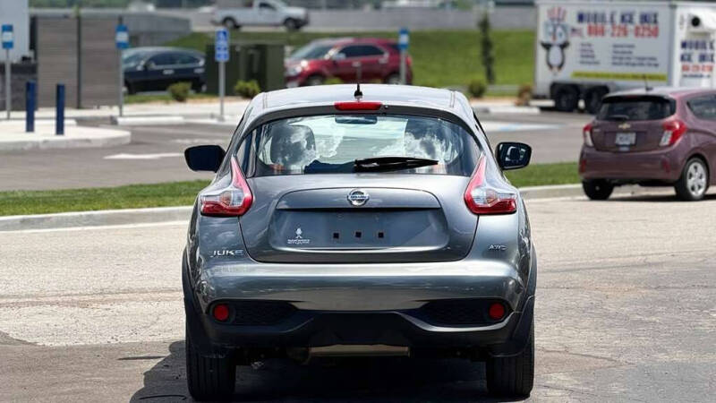 2016 Nissan JUKE S