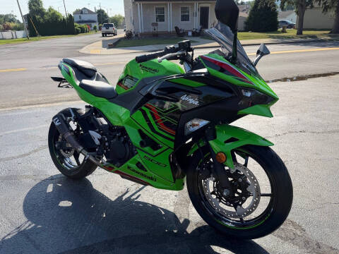 2024 Kawasaki Ninja 500 KRT Edition
