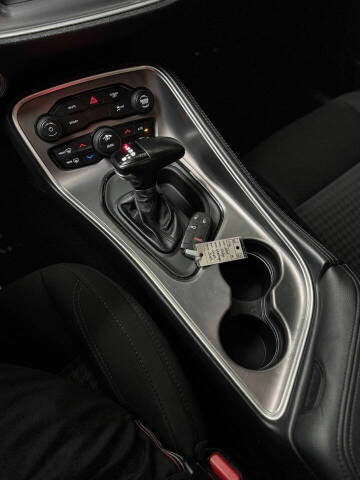 2019 Dodge Challenger SXT