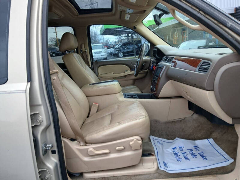 2012 Chevrolet Suburban LT