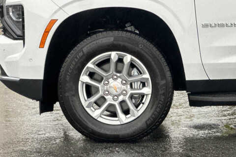 2026 Chevrolet Suburban LS