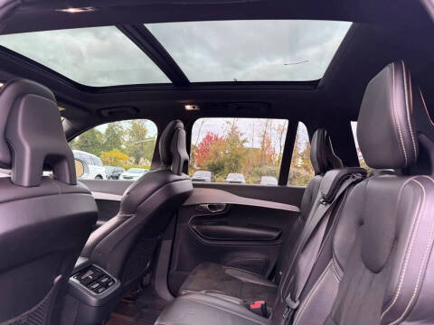 2017 Volvo XC90 T6 R-Design