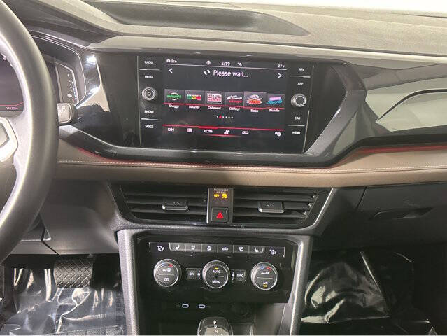 2024 Volkswagen Taos SEL 4Motion