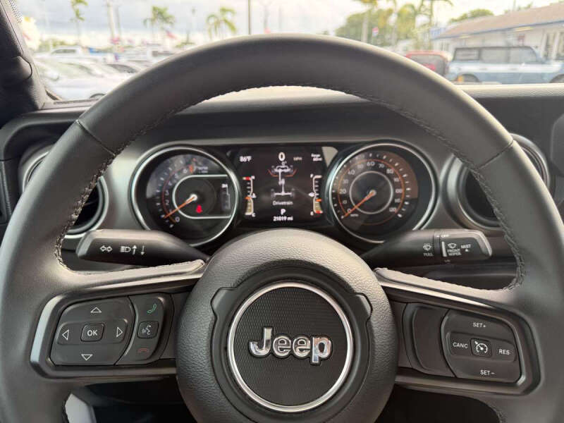 2023 Jeep Gladiator Willys