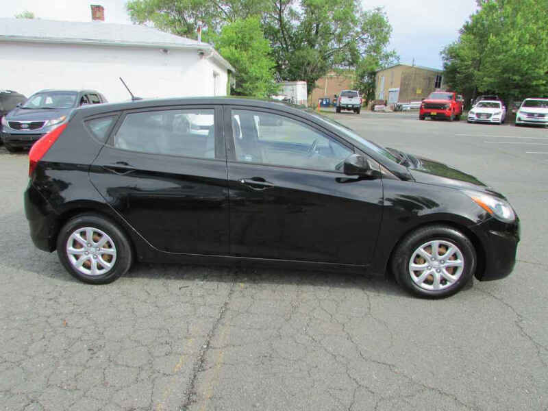 2013 Hyundai Accent GS