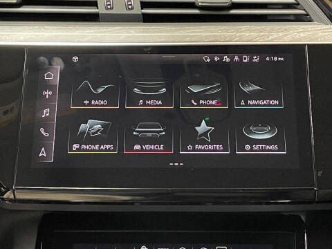 2021 Audi e-tron quattro Premium