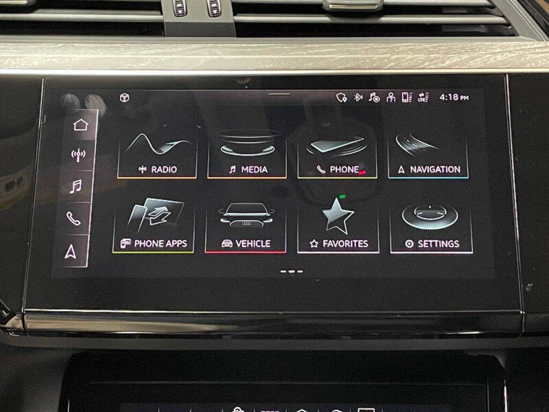 2021 Audi e-tron quattro Premium