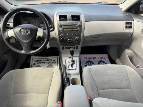 2011 Toyota Corolla LE