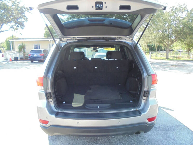 2017 Jeep Grand Cherokee Laredo