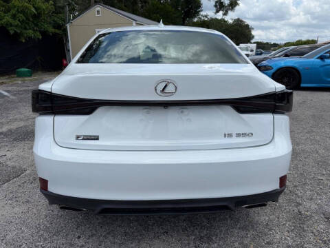 2017 Lexus IS 200t