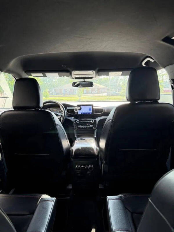 2023 Ford Explorer ST-Line