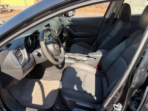 2015 Mazda MAZDA3 i SV