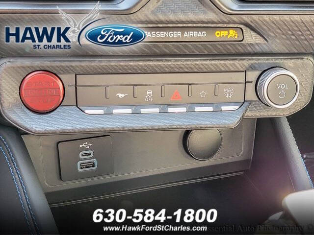 2025 Ford Mustang Dark Horse