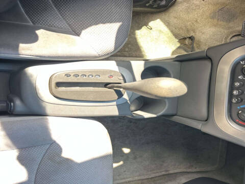 2004 Saturn Ion 2