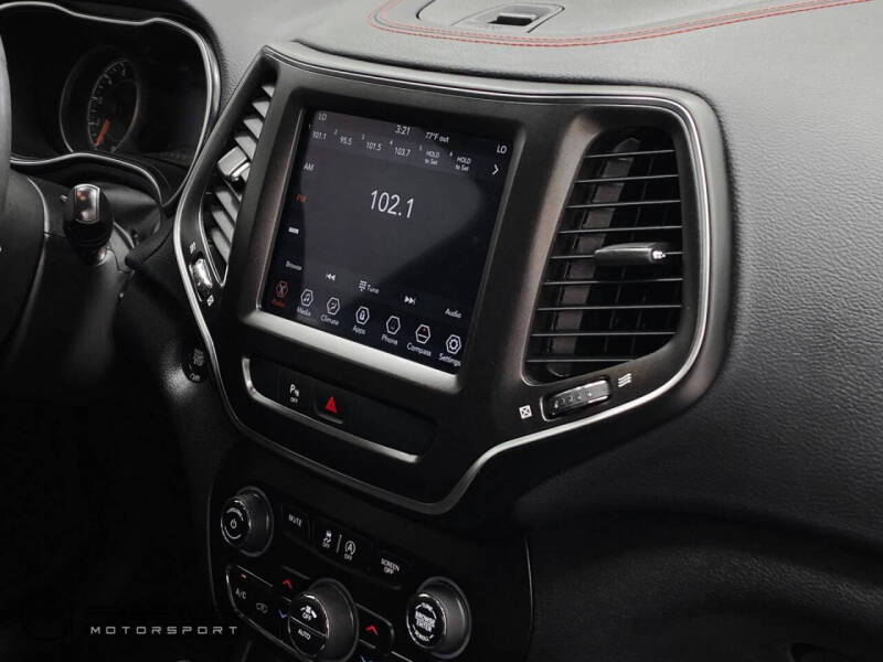 2020 Jeep Cherokee Trailhawk