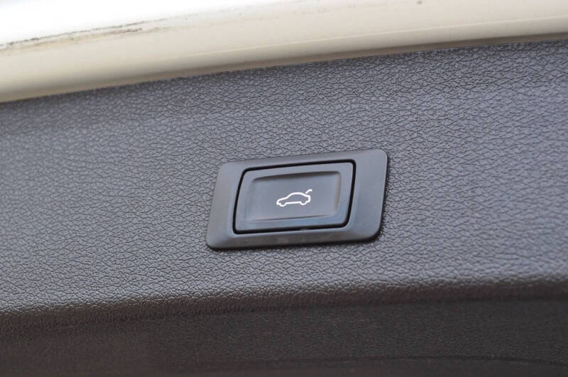 2016 Audi Q5 2.0T quattro Premium Plus