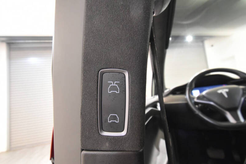 2018 Tesla Model X 75D