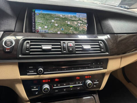 2015 BMW 5 Series 528i