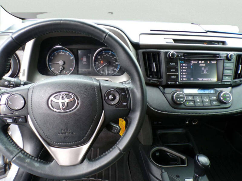 2016 Toyota RAV4 XLE