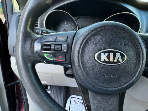 2015 Kia Sedona LX