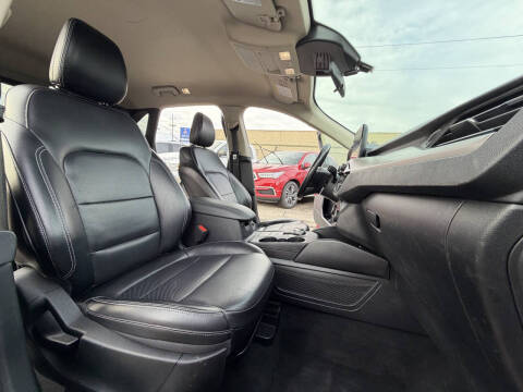 2020 Ford Escape SEL