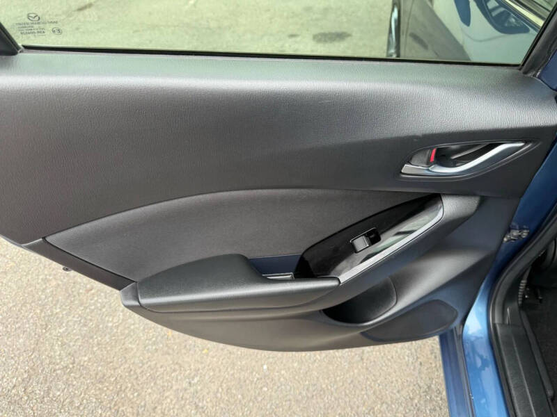 2017 Mazda MAZDA3 Sport