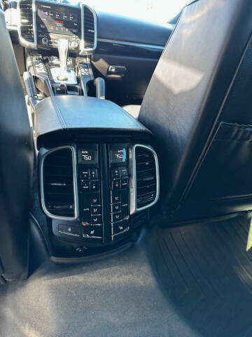 2017 Porsche Cayenne