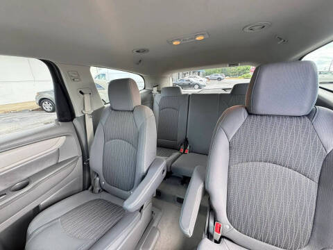 2017 Chevrolet Traverse LT