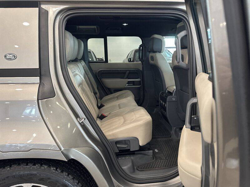 2022 Land Rover Defender 110 XS Edition