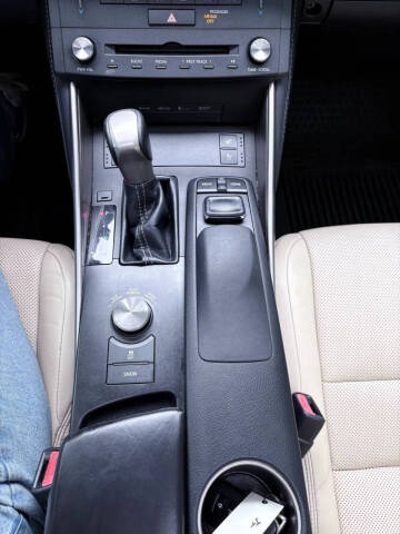 2015 Lexus IS 250