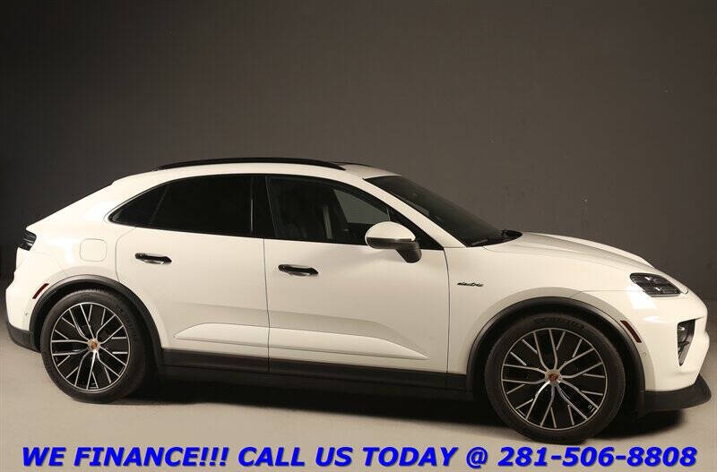 2025 Porsche Macan 4 Electric