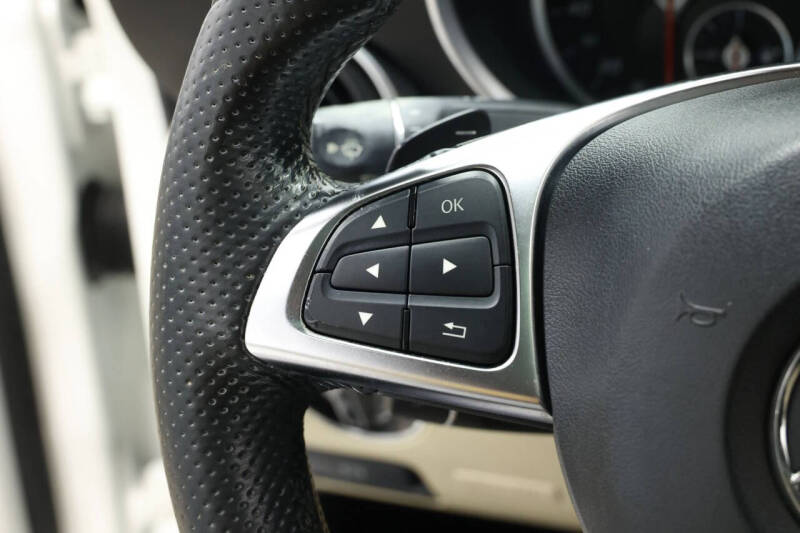 2017 Mercedes-Benz SLC SLC 300