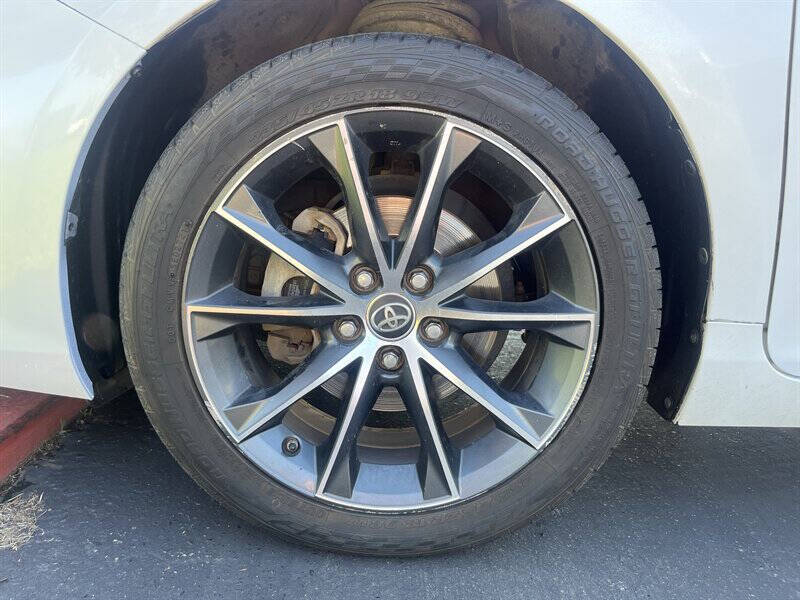 2016 Toyota Camry XSE