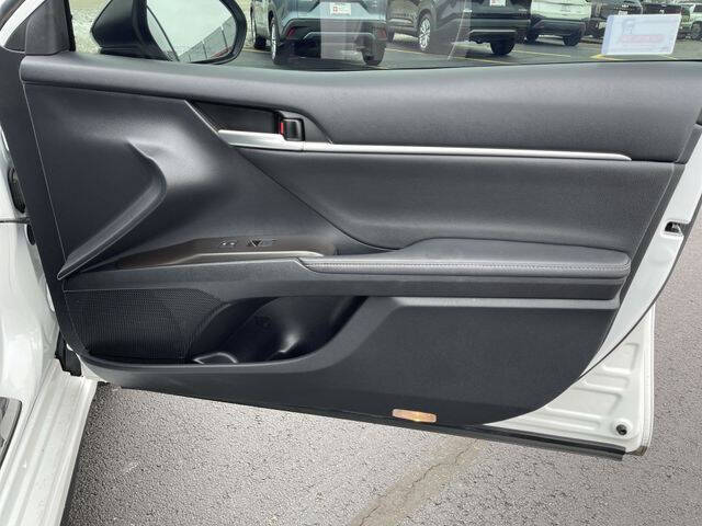 2024 Toyota Camry Hybrid XSE