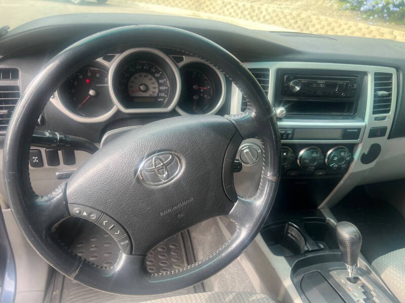 2004 Toyota 4Runner SR5
