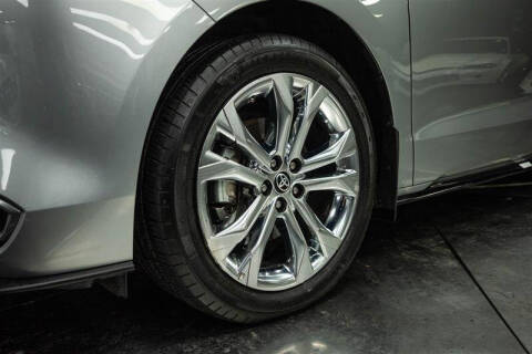 2023 Toyota Sienna Platinum 7-Passenger