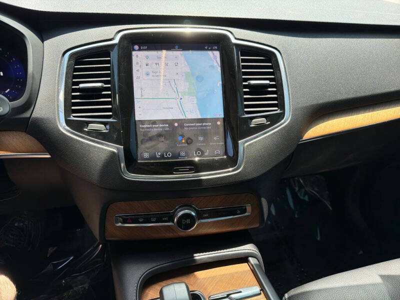 2023 Volvo XC90 B5 Plus Bright Theme